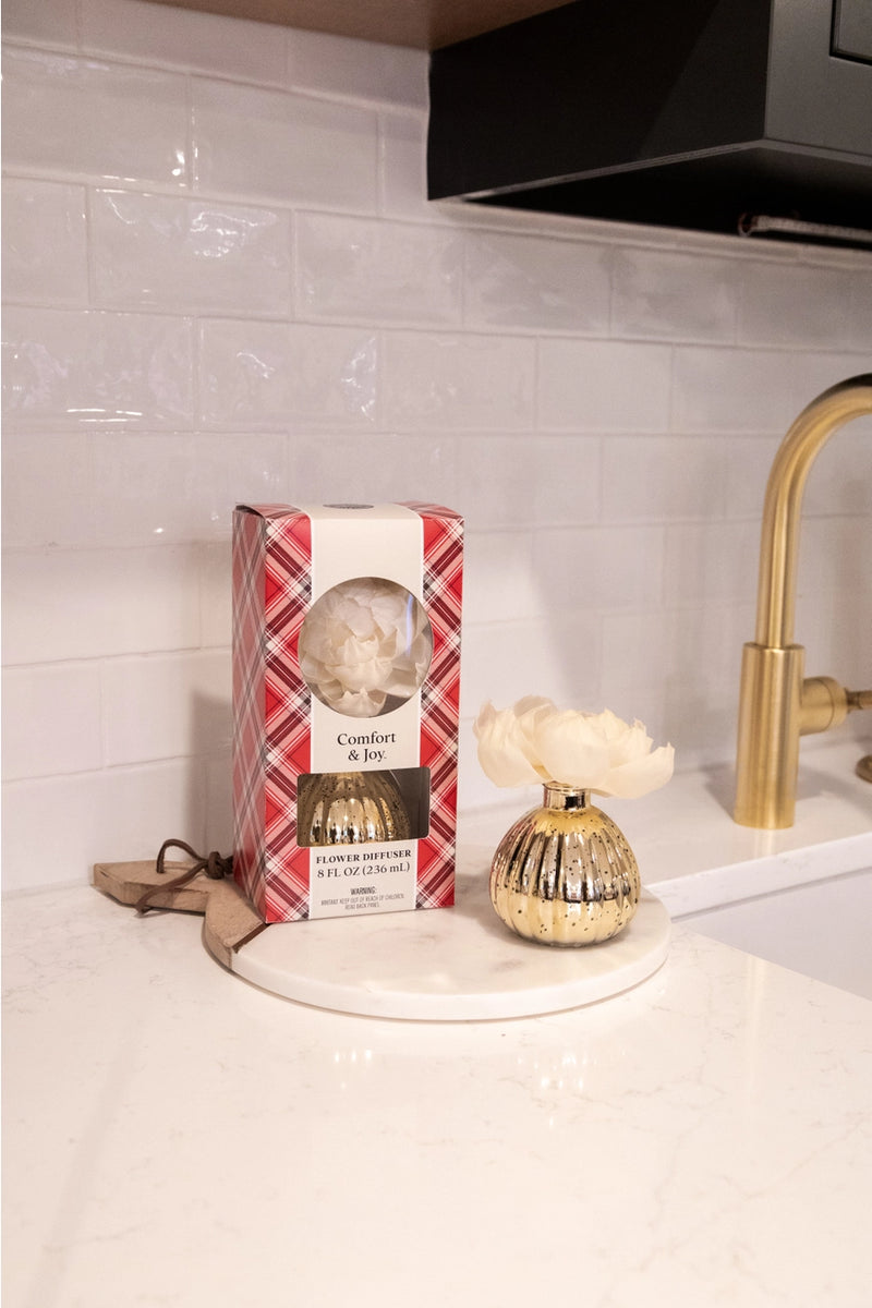 Comfort & Joy Holiday Flower Diffuser