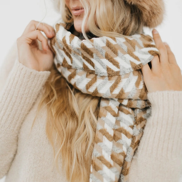 Cold Mornings Houndstooth Scarf